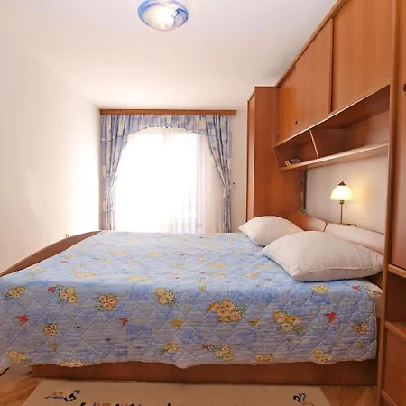 Apartment Fuer 4 Personen Ca 58 Qm In Banjole, Istrien Istrische Riviera *